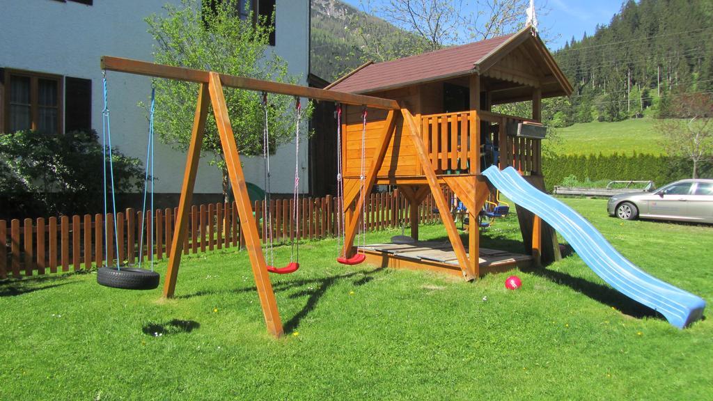 Large Cozy Apartment Grubweg 130 Qm Sankt Martin am Tennengebirge Esterno foto